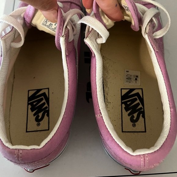 Lace up purple vans !! - Picture 3 of 6